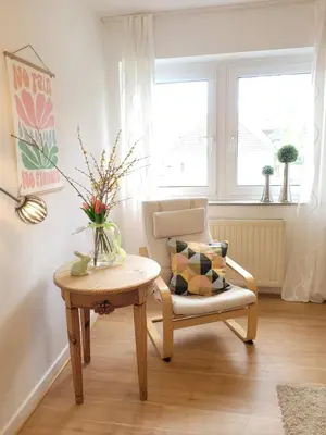 Ein Sitzbereich in der Unterkunft Ferienwohnung Lennehimmel