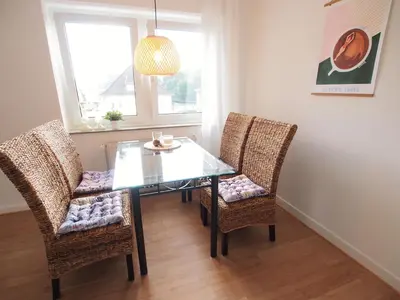 Ein Sitzbereich in der Unterkunft Ferienwohnung Lennehimmel