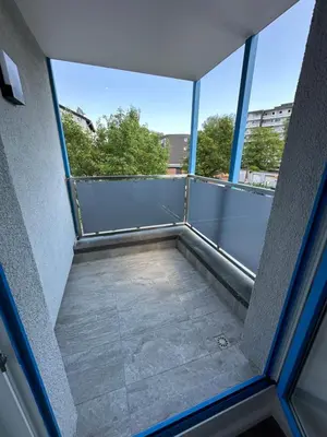 Ein Balkon oder eine Terrasse in der Unterkunft TRAUMHAFT schöne Wohnung-nahe Volkspark Marl-MODERN-TOP Austattung-