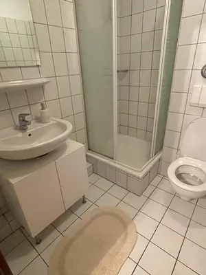 Ein Badezimmer in der Unterkunft Düsseldorf 1995