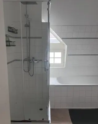 Ein Badezimmer in der Unterkunft Appartement 100m2