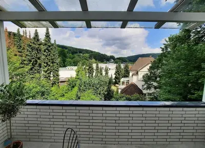 Ein allgemeiner Bergblick oder ein Berglick von der Ferienwohnung aus