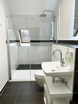 Ein Badezimmer in der Unterkunft Moderne Apartments I zentral I großer Parkplatz
