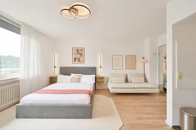 Ein Bett oder Betten in einem Zimmer der Unterkunft Beautiful and stylish 1-Bedroom with Kitchen and King size bed