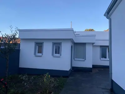 Das Gebäude in dem sich die Ferienwohnung befindet
