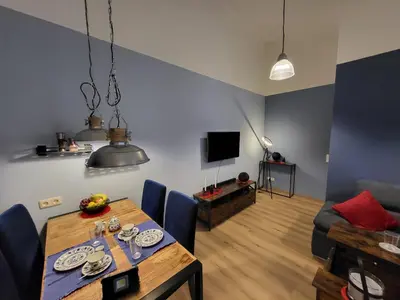TV/Unterhaltungsangebot in der Unterkunft Ferienwohnung am Rathenauplatz