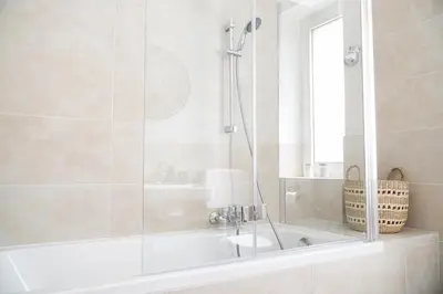 Ein Badezimmer in der Unterkunft HOMEFY - Balcony Apartment