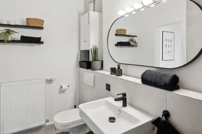 Ein Badezimmer in der Unterkunft Schicke grosse Wohnung Apartment Wuppertal Ronsdorf- Nähe DUS & Dortmund & Köln & Essen