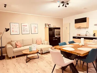 Küche/Küchenzeile in der Unterkunft 3 Raum City-Apartment - 5min zum HBF Grupello-1