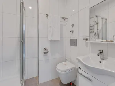 Ein Badezimmer in der Unterkunft Oberhausen Urban Retreat