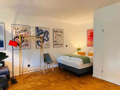 Ein Bett oder Betten in einem Zimmer der Unterkunft Klassen Stay - Design Apartment - Balkon - Netflix - Nähe Messe
