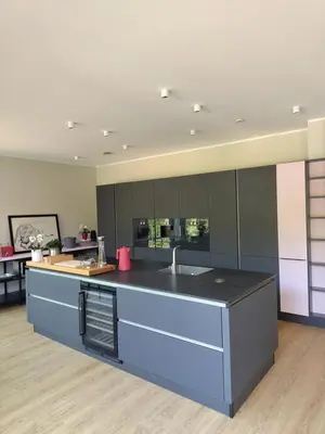 Küche/Küchenzeile in der Unterkunft Großzügige Ferienwohnung in innovativem Zero-Emissionen Haus