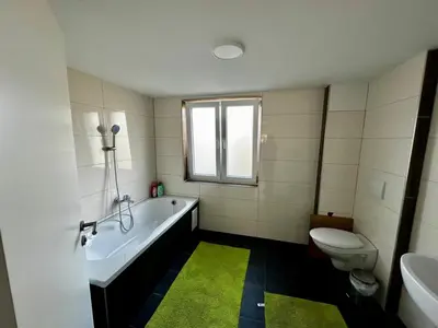 Ein Badezimmer in der Unterkunft Bee Flats