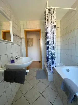 Ein Badezimmer in der Unterkunft Am Quellberg Apartments Recklinghausen