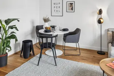 Ein Sitzbereich in der Unterkunft Top Wohnung-Neu-20 min nach Düsseldorf