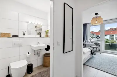 Ein Badezimmer in der Unterkunft City - Luxus Apartment Lift & Parken -Nähe DUS & Dortmund & Köln & Essen