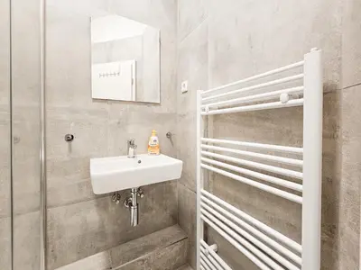 Grundriss der Unterkunft Tolstov Apartments - Studio Wohnungen - 15 Min zur Messe DUS