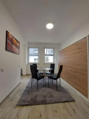 Ein Sitzbereich in der Unterkunft Schöne helle 50qm Suite mit großer Küche