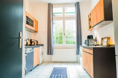 Küche/Küchenzeile in der Unterkunft #112 Moderne Altstadt Wohnung im Herzen von Remscheid-Lennep