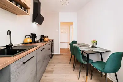 Küche/Küchenzeile in der Unterkunft Smart Home - Bochum - Perfect for 6 Guests! Central - Netflix - Free Parking Zone