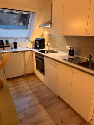 Küche/Küchenzeile in der Unterkunft Ruhrtraum Kettwig Ferienwohnung am Fluss