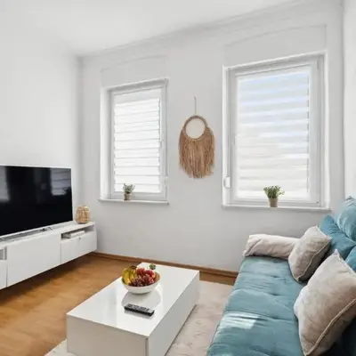 Neue und helle 2 Zimmer Wohnung