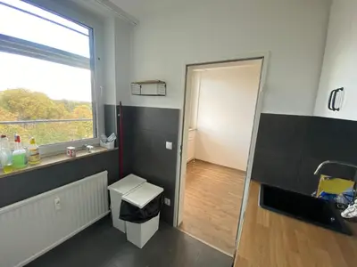 Küche/Küchenzeile in der Unterkunft Sahara 3,5 Z Balkon Smart TV Küche WaMa