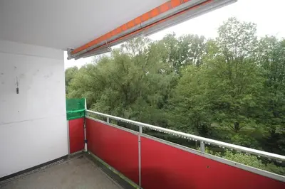 Ein Balkon oder eine Terrasse in der Unterkunft Moderne und möblierte Wohnung!