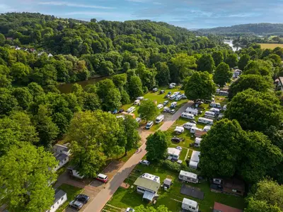 Naturlandschaft in der Nähe des Campingplatzes