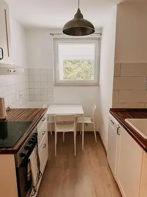 Küche/Küchenzeile in der Unterkunft Wohnen im Ländereck Essen Mülheim Oberhausen BS1HL