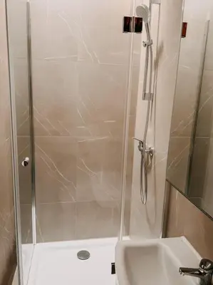 Ein Badezimmer in der Unterkunft Zentral in Essen! 5 Gehminuten vom Bahnhof ! WHDG