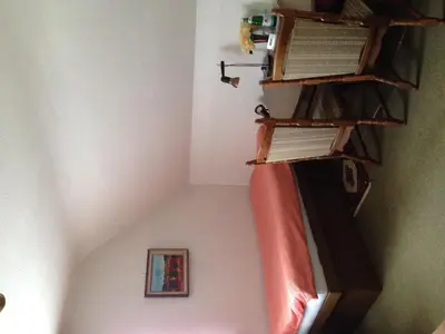 Die Bibliothek in der Pension