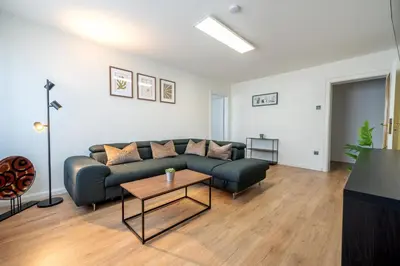Ein Sitzbereich in der Unterkunft Urbaner Komfort und beste Lage in Wuppertal Barmen - BLNM APARTMENTS