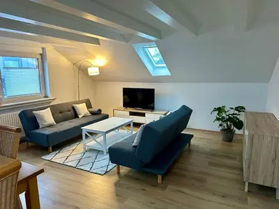 TV/Unterhaltungsangebot in der Unterkunft Helle 2-Zimmer Ferienwohnung mit 4 Betten, Nähe Innenstadt in ruhiger Lage