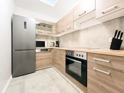 Küche/Küchenzeile in der Unterkunft Tolstov Apartments - 2 Room Apartment - 25 min Messe DUS