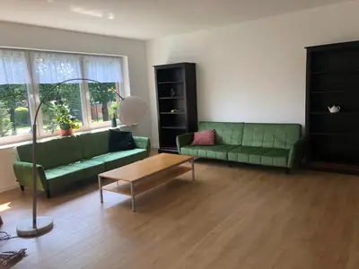 Ein Sitzbereich in der Unterkunft 3 Schlafzimmer und überdachtem Südbalkon in Haltern