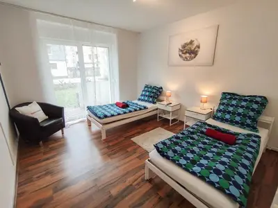 Ein Sitzbereich in der Unterkunft homes of ruhr - Monteurwohnung Schimanski