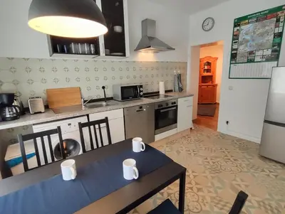 Küche/Küchenzeile in der Unterkunft homes of ruhr - Monteurwohnung Schimanski