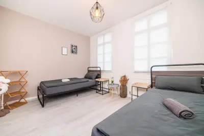 Ein Bett oder Betten in einem Zimmer der Unterkunft Smart Home - Wuppertal - Perfect for 6-8 Guests! Netflix - Central - Free Parking Zone