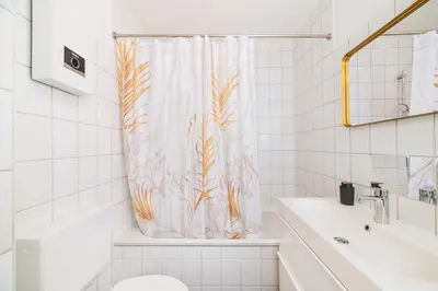 Ein Badezimmer in der Unterkunft Smart Home - Wuppertal - Perfect for 6-8 Guests! Netflix - Central - Free Parking Zone