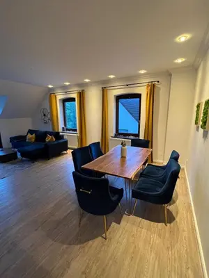 Ein Sitzbereich in der Unterkunft JustlikeHome - Prime Selection I - Maisonette