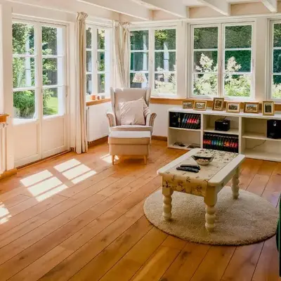 Cozy Forest Cottage Near Klingen Trail