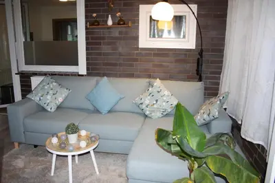 Ein Sitzbereich in der Unterkunft Wellnessapartment Nr2 mit Infrarot Sauna - Wallbox - Netflix - WLAN