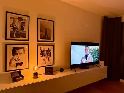 TV/Unterhaltungsangebot in der Unterkunft Stilvolles 007 Penthouse nähe Düsseldorf Köln