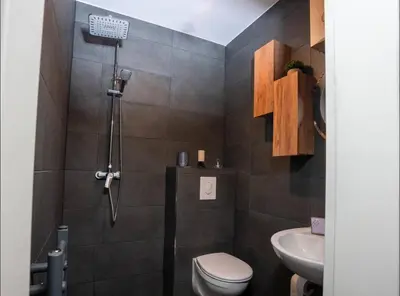 Ein Badezimmer in der Unterkunft Livemore24 - Apartment 2 in Oer-Erkenschwick WLAN