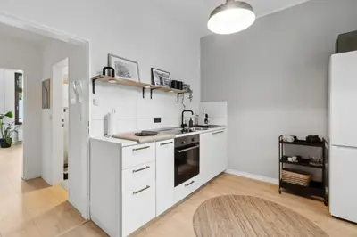 Küche/Küchenzeile in der Unterkunft Altbau Glück Apartment CITY NEW