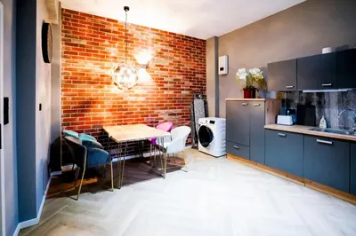 Küche/Küchenzeile in der Unterkunft J&JBermudaStay a Luxurious Double-Bedroom with a Private Bathroom and Shared Kitchen in Bochum Center-Bermuda3Eck
