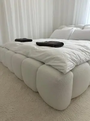 Ein Bett oder Betten in einem Zimmer der Unterkunft Zentral & Modern Nähe Düsseldorf und Köln