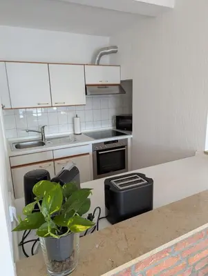 Küche/Küchenzeile in der Unterkunft Helle Wohnung in Erkrath