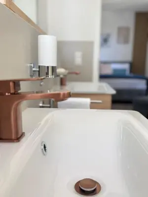 Ein Bett oder Betten in einem Zimmer der Unterkunft Mahesars Home